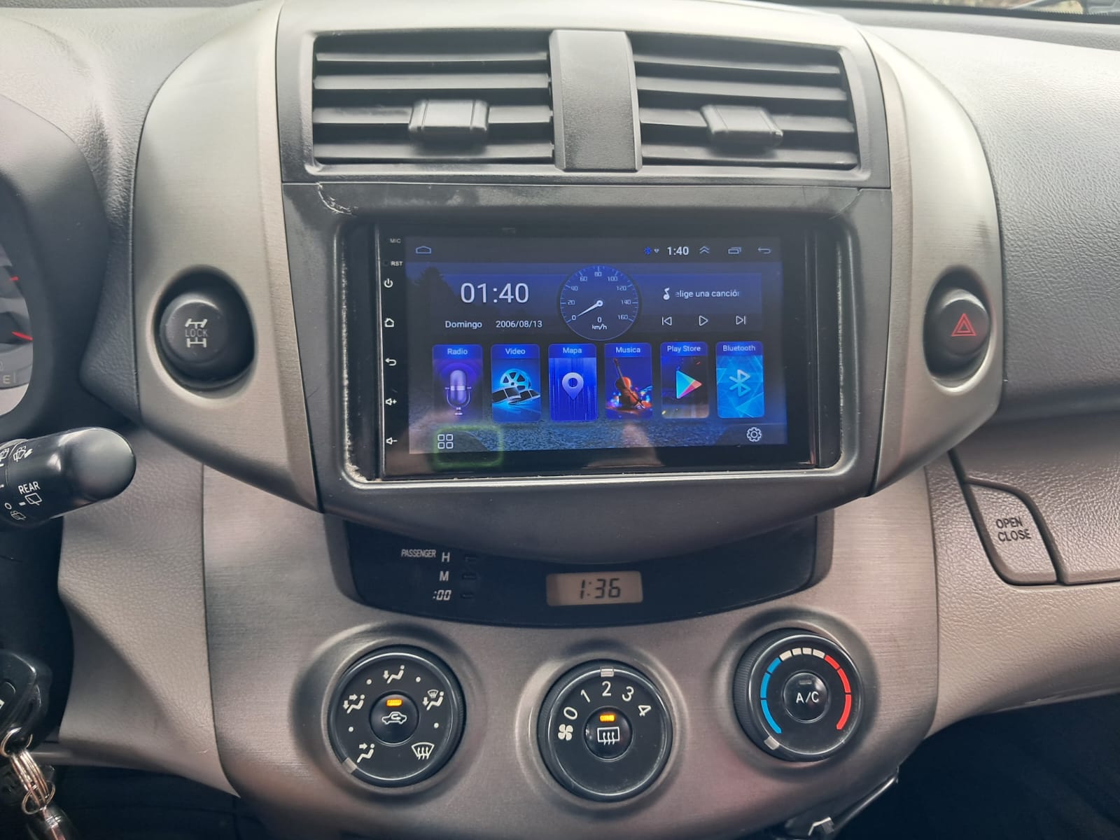 2012 Toyota Rav4 vista 5