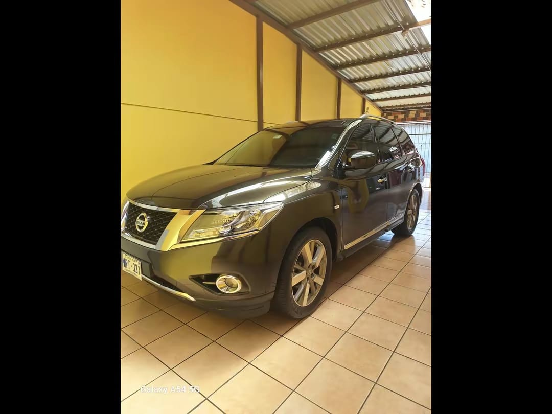 2016 Nissan Pathfinder vista 2