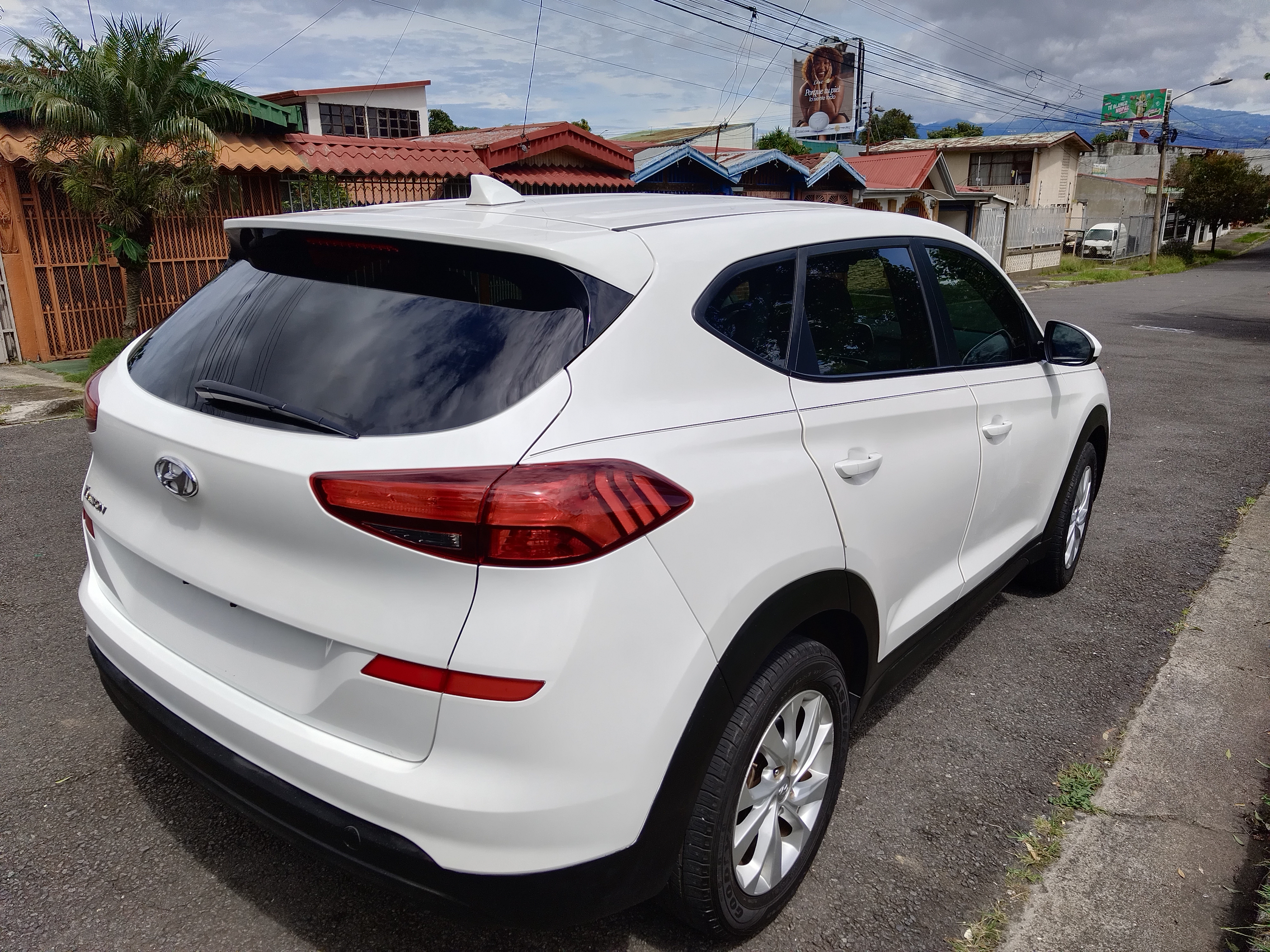 2019 Hyundai Tucson vista 2