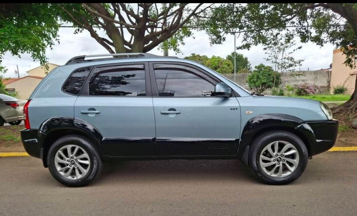 2009 Hyundai Tucson Limited vista 6