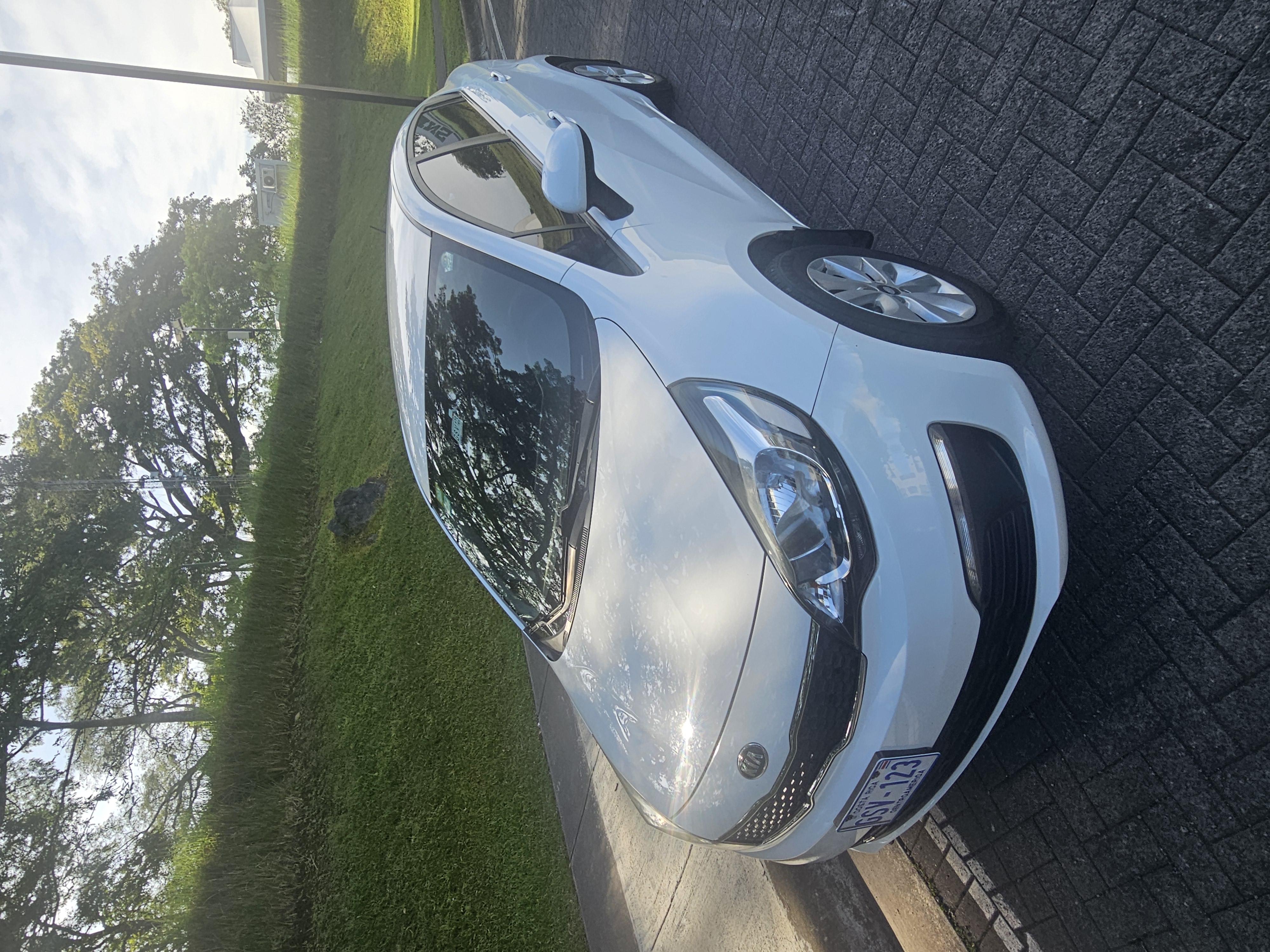 2017 Kia Rio vista 3